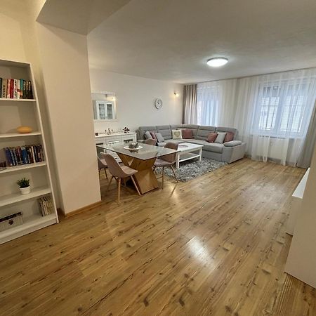 City Heart Luxury Apartment Nové Zámky Zewnętrze zdjęcie