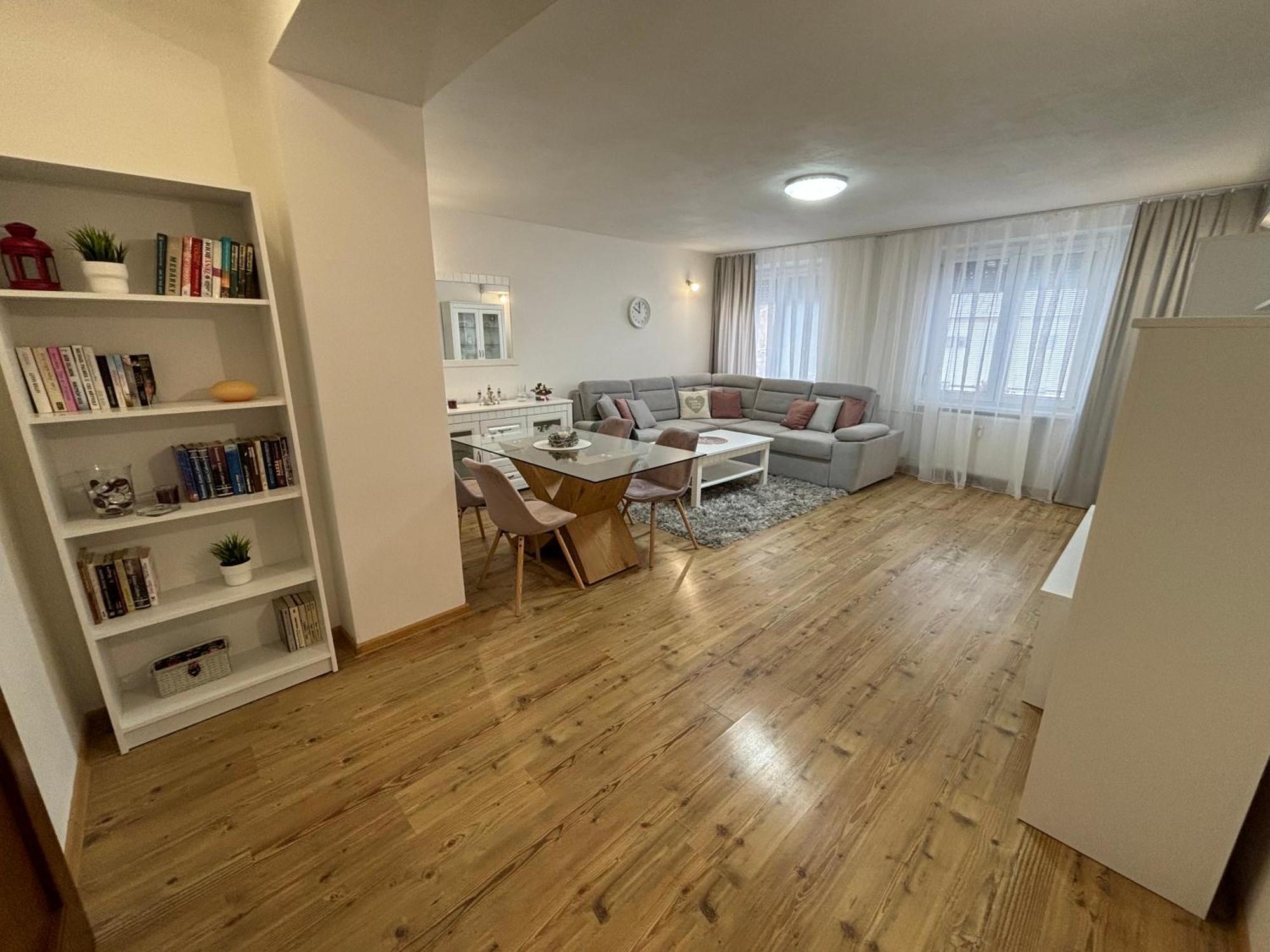City Heart Luxury Apartment Nové Zámky Zewnętrze zdjęcie
