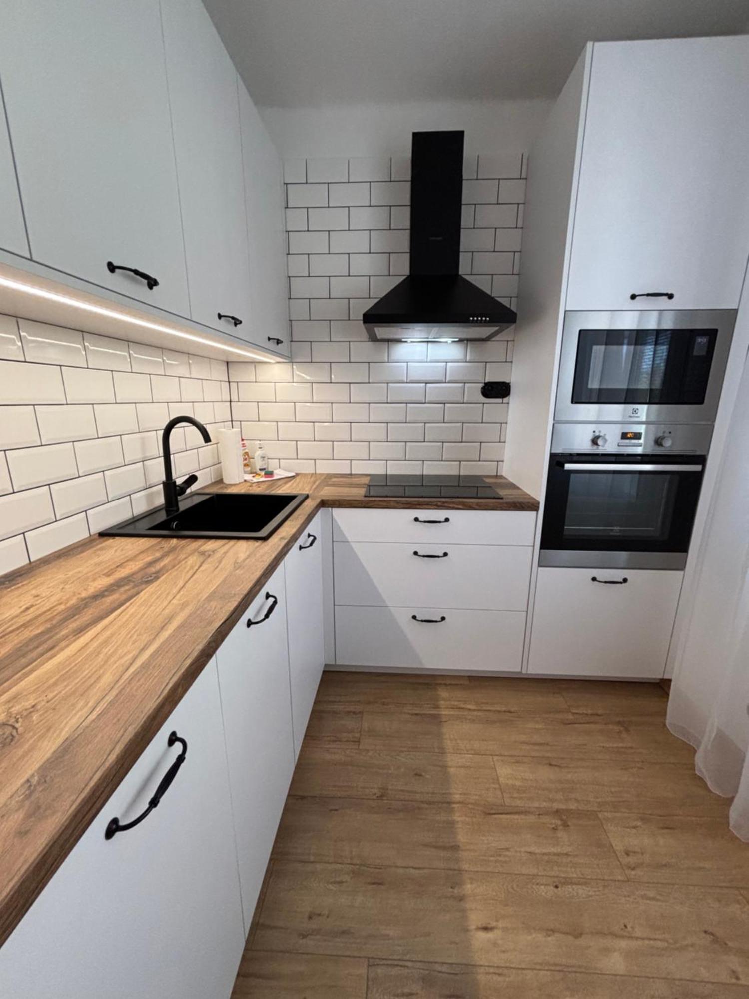 City Heart Luxury Apartment Nové Zámky Zewnętrze zdjęcie